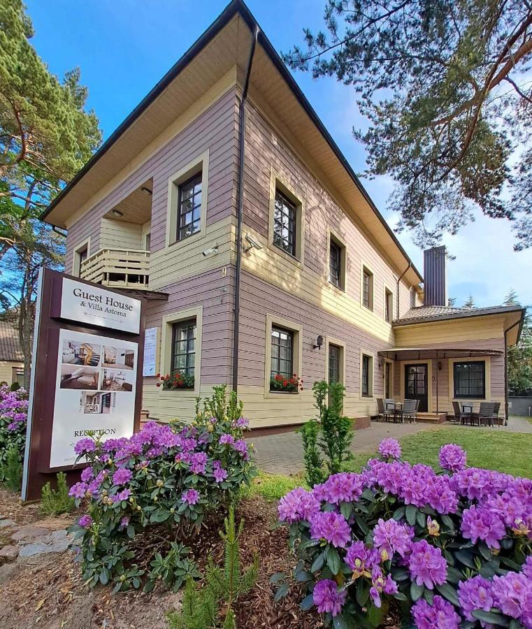 Guest House & Villa Astoma Паланга Экстерьер фото